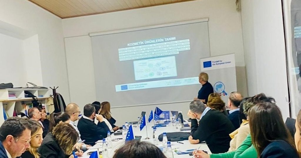 “Kozmetik Ürünlerinin Güvenliği” eğitimi Lefkoşa’da yapıldı – BRTK