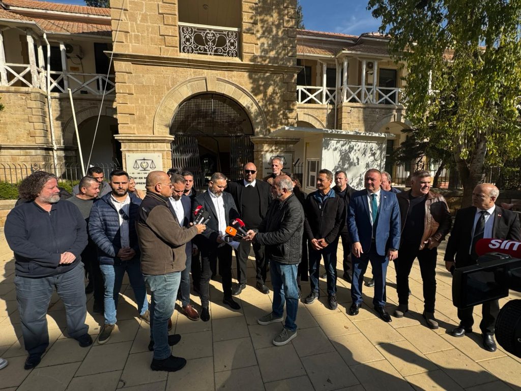 Sendikalar, “Elzem Hizmetlerde Grev Yasağı” ile ilgili Anayasa Mahkemesi’nde açtığı davayı, kararnamenin yürürlükten kaldırılmasıyla geri çekti – BRTK