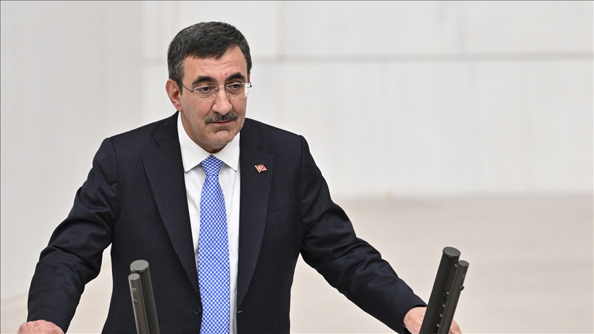 TC Cumhurbaşkanı Yardımcısı Yılmaz, 2025’te dünya ekonomisindeki beklentileri değerlendirdi – BRTK