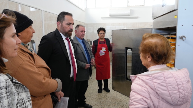 Bakan Çavuş, Yeşilyurt Koop Kırsal Kalkınma Kadın Kooperatifini ziyaret etti – BRTK