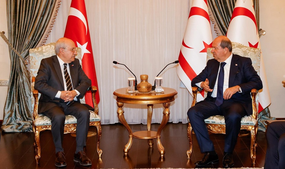 Cumhurbaşkanı Tatar, Rauf Denktaş Üniversitesi Rektörü ve beraberindeki heyeti kabul etti – BRTK