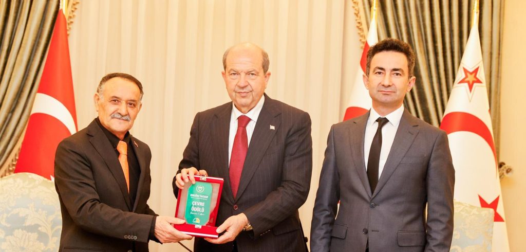 Cumhurbaşkanı Tatar’a Aksaray Yeşil Doğa Derneği’nden çevre ödülü – BRTK