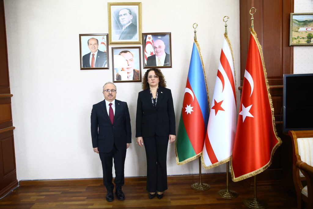 Türkiye’nin Bakü Büyükelçisi Akgün, KKTC Bakü Temsilciliğini ziyaret etti – BRTK