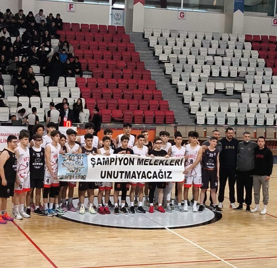 Karma’dan anlamlı pankart – BRTK