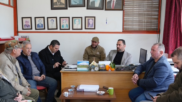 Tarım ve Doğal Kaynaklar Bakanı Çavuş, narenciye üreticilerini ziyaret etti – BRTK