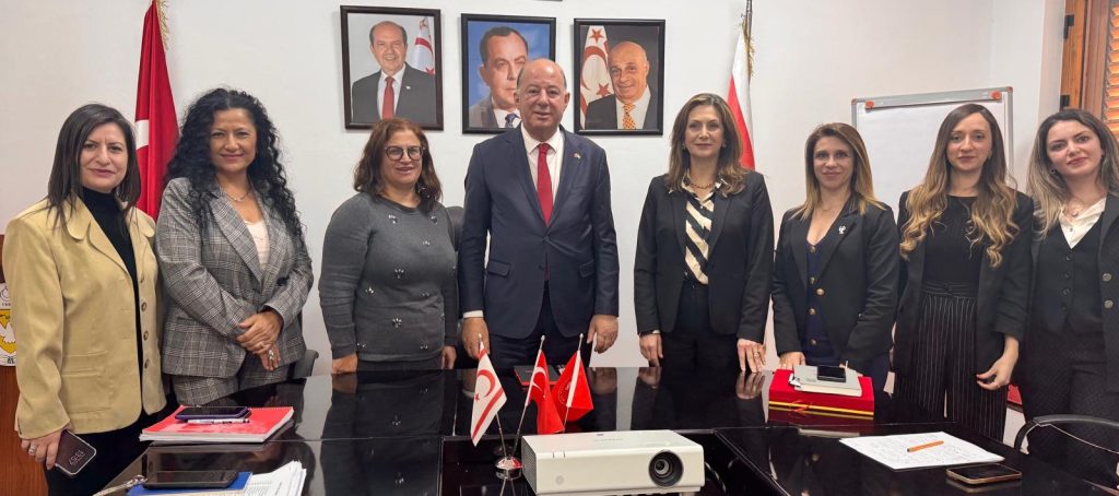 Dinçyürek, Kıbrıs Türk Eczacılar Birliği yeni başkan ve yönetimiyle görüştü – BRTK