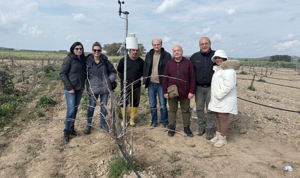 Organik tarımda teknolojik dönüşüm… Akıncılar ve İnönü’nde METOS İklim İstasyonları kuruldu – BRTK
