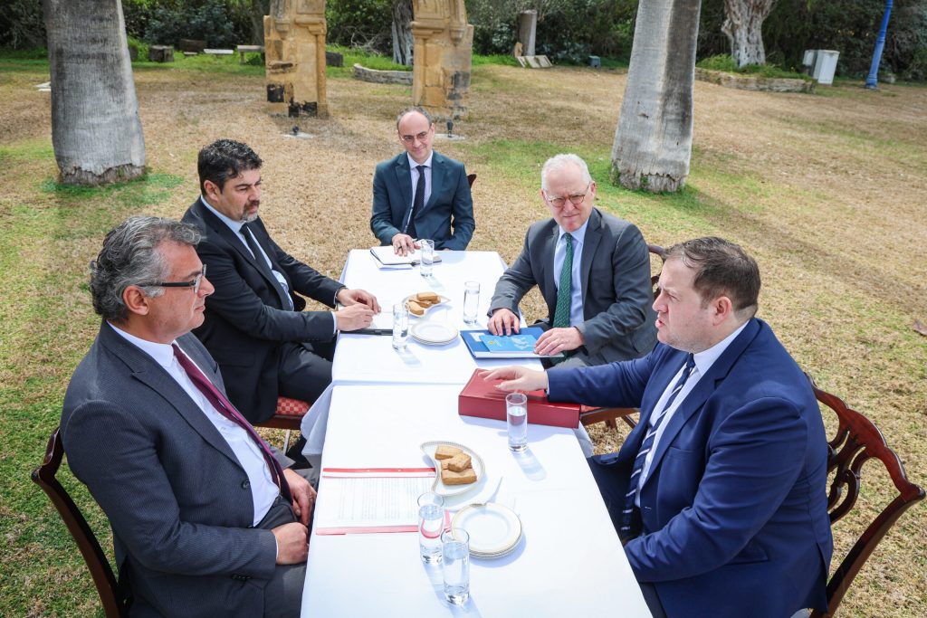 Erhürman ve Doughty görüştü – BRTK