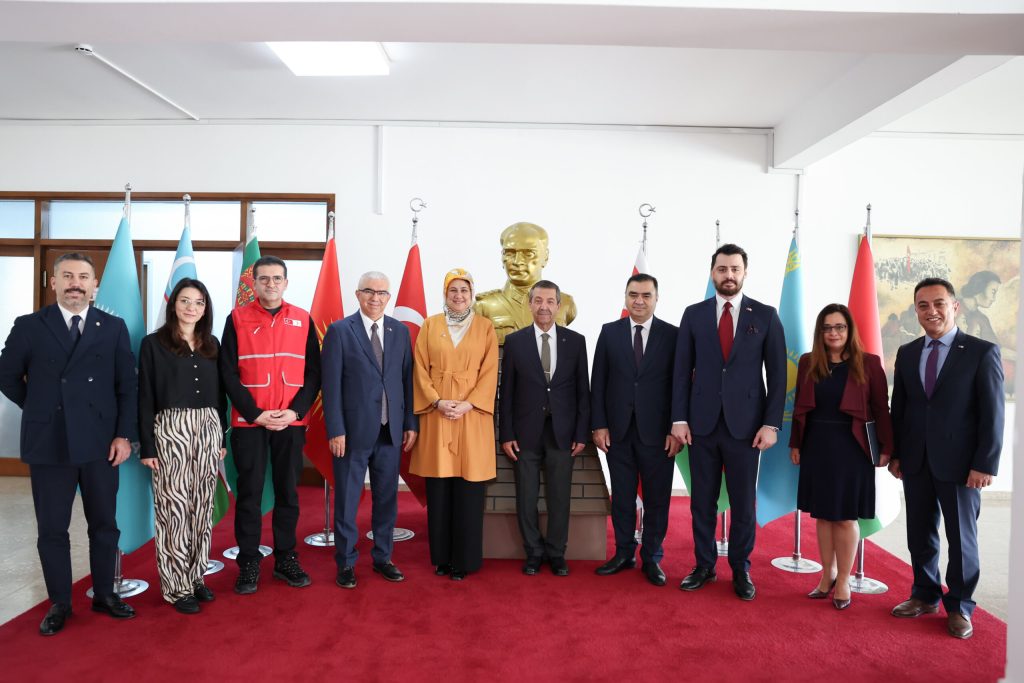 Dışişleri Bakanı Ertuğruloğlu, Türk Kızılay heyetini kabul etti – BRTK