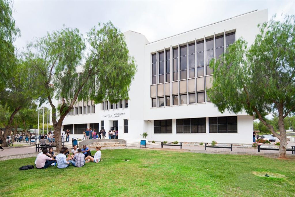 “Kütüphanenin yeni görevi, araştırmacıların her türlü bilgiye erişmesine yol gösterme aracı olmaktır” – BRTK