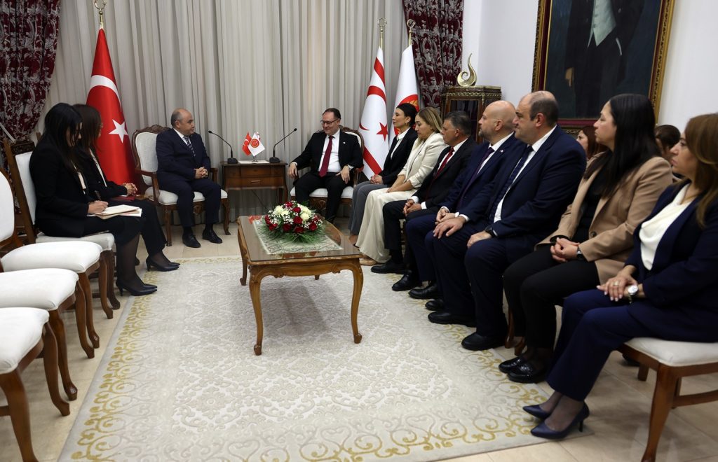 Ziya Öztürkler, Türkiye Cumhuriyeti’nin Lefkoşa Büyükelçisi Ali Murat Başçeri’yi kabul etti – BRTK