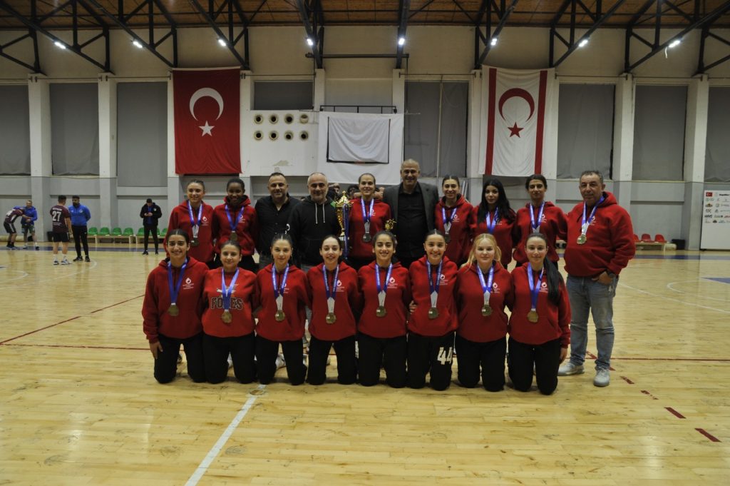 Federasyon Kupası’nda UKÜ’den çifte zafer – BRTK