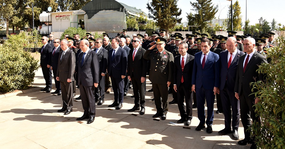 KTFD Başbakanı Osman Örek 26’ncı ölüm yıl dönümünde devlet töreniyle anıldı – BRTK