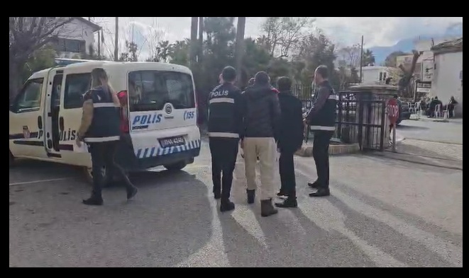 İnsan kaçakçılığı yapan 6 kişi tutuklanarak mahkemeye çıkarıldı – BRTK