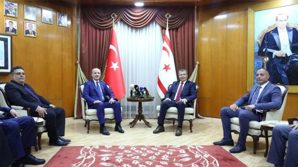 YÖK Başkanı Özvar ve beraberindeki heyet Başbakan Üstel’i ziyaret etti