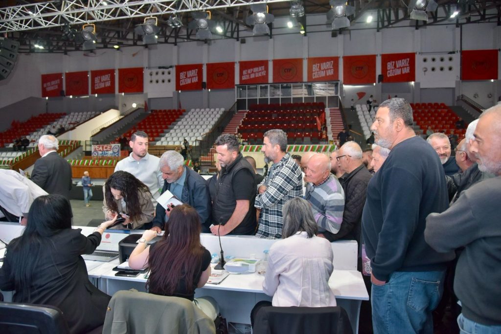 CTP’liler 75 kişilik Parti Meclisi’ni belirlemek üzere oy kullanıyor – BRTK