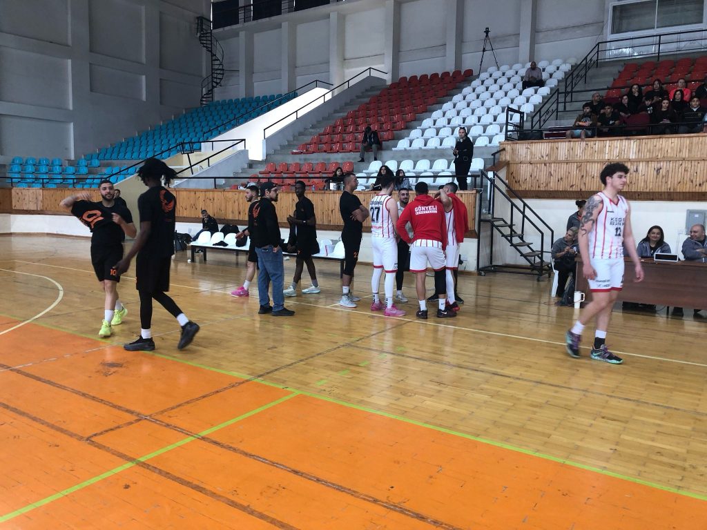 Güzelyurt’ta scorboard sorunu maç erteletti – BRTK