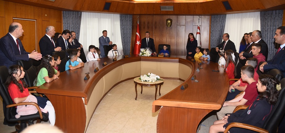 Bakanlık koltukları çocuklara devredildi – BRTK