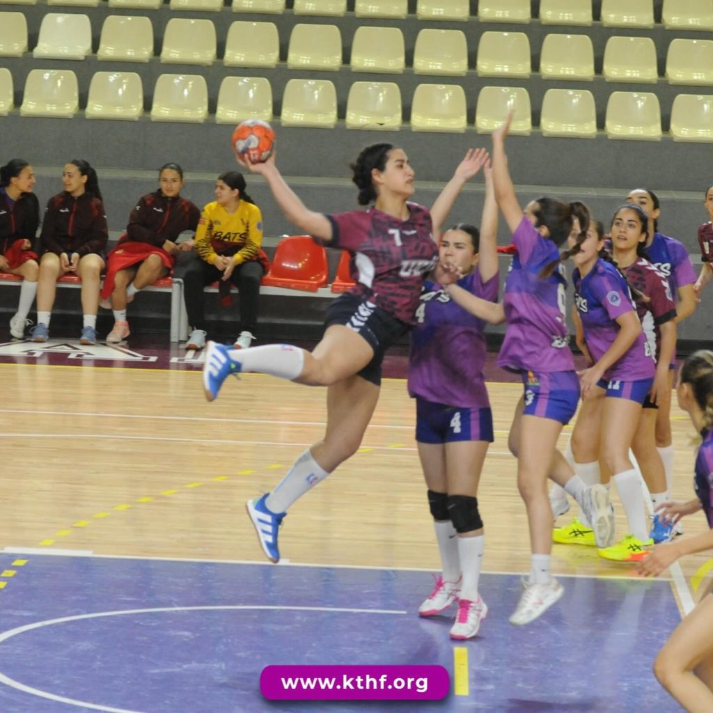 UKÜ farklı galip: 30-49 – BRTK