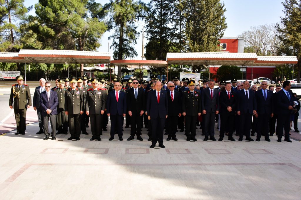 23 Nisan Ulusal Egemenlik ve Çocuk Bayramı törenlerle kutlanıyor… Lefkoşa Atatürk Anıtı’nda tören düzenlendi – BRTK