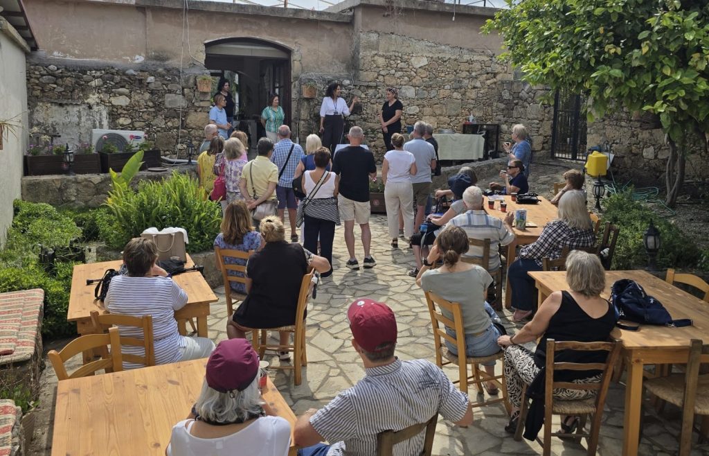 Girne Emekçi Kadınlar Kooperatifi’nden hellim atölyesi – BRTK