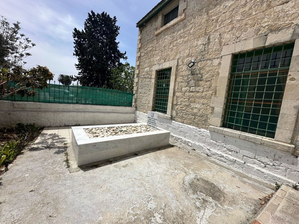 Vakıflar İdaresi Limasol bölgesindeki cami ve mezarlıkları yerinde inceledi – BRTK