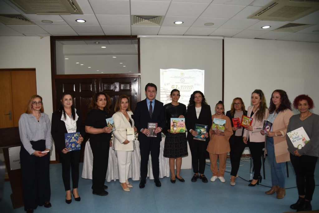 İş Bankası halk kütüphanelerine 1000 kitap bağışladı – BRTK