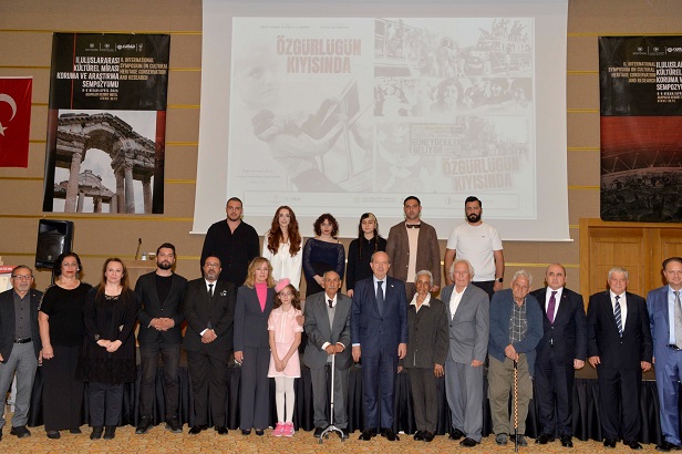 “Özgürlüğün Kıyısında” belgeselinin ilk gösterimi yapıldı. “Belgelerle Kıbrıs 1925-1984” sergisi açıldı – BRTK