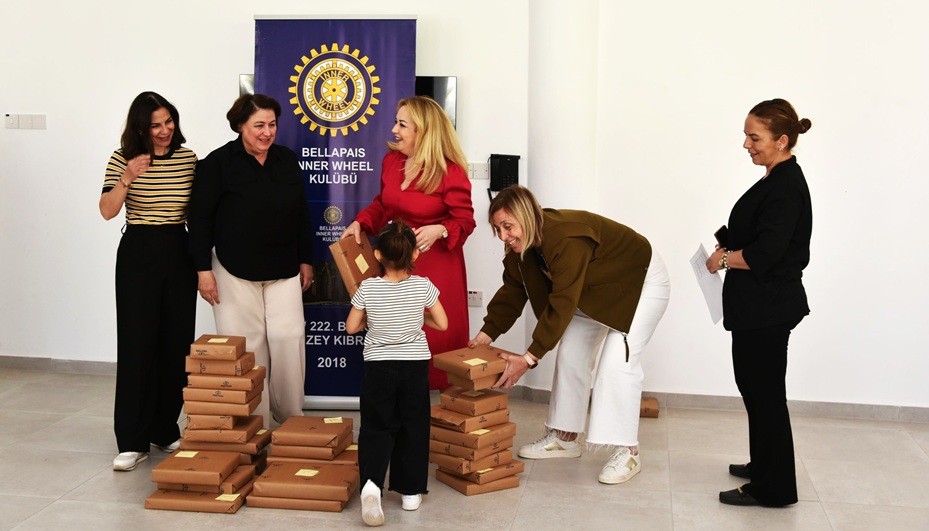 Sibel Tatar, Tangül Ünal Çağıner Vakfı Sevgi Evleri’ni ziyaret etti – BRTK