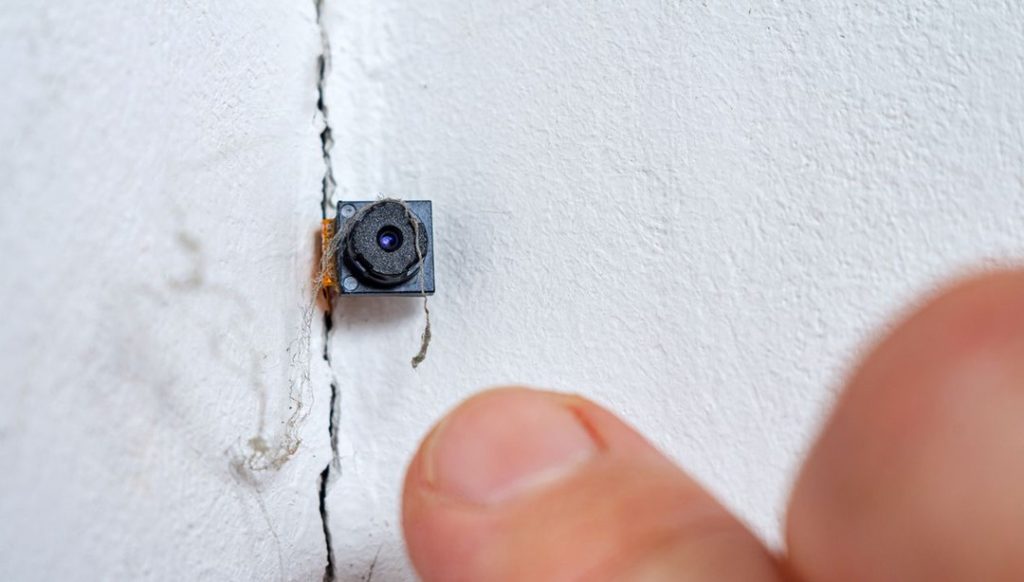 Otel odalarında gizli kamera nasıl bulunur? İşte en pratik yöntem – Son Dakika Teknoloji Haberleri