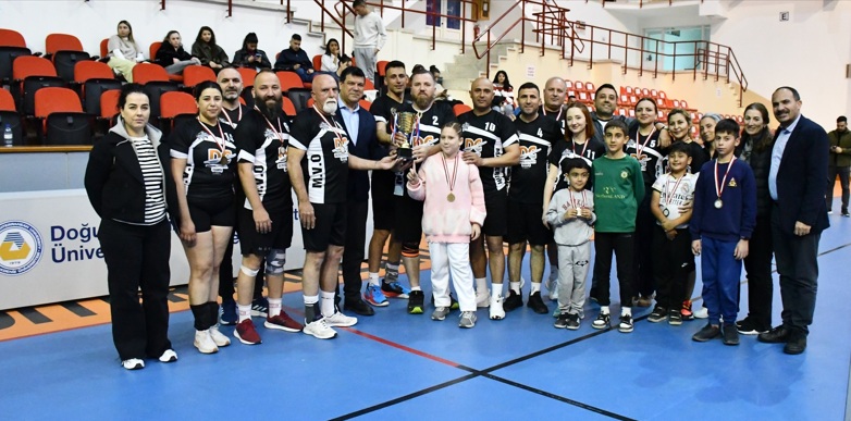 DAÜ’de Şampiyon Melekler anısına düzenlenen voleybol turnuvası tamamlandı – BRTK