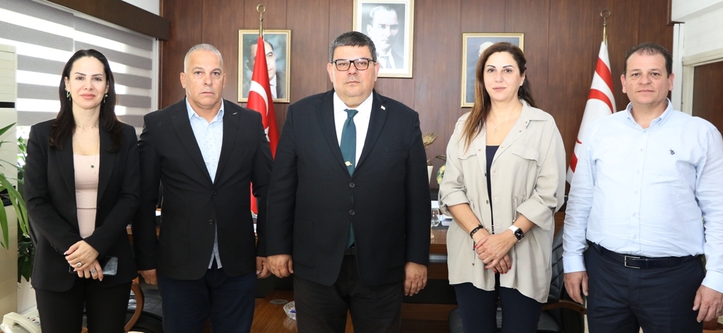 Maliye Bakanı Berova, Bay-Sen heyetini kabul etti – BRTK