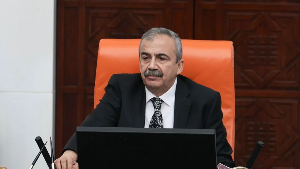 Cumhurbaşkanı Ersin Tatar’dan TBMM Başkanvekili Sırrı Süreyya Önder’e geçmiş olsun mesajı – BRTK