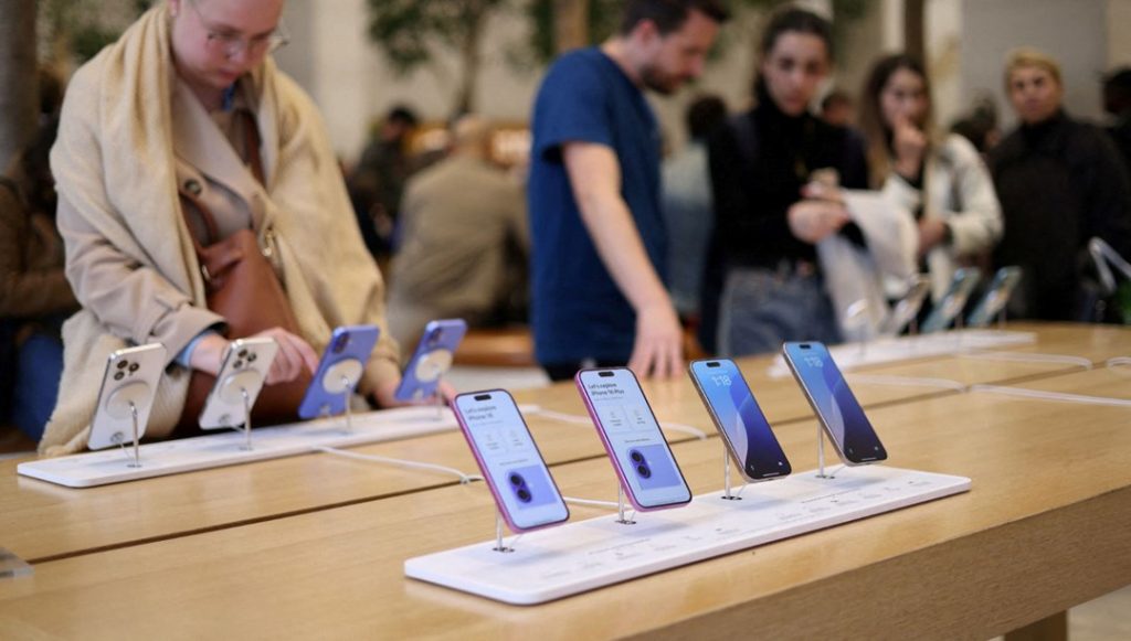 Trump’tan Apple’ı kurtaracak adım