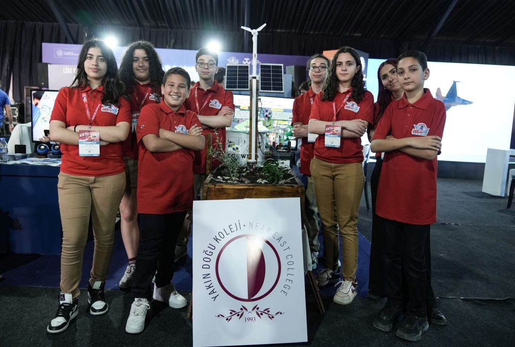 Gençler, verimliliği artıran akıllı tarım projeleriyle TEKNOFEST KKTC’de – BRTK