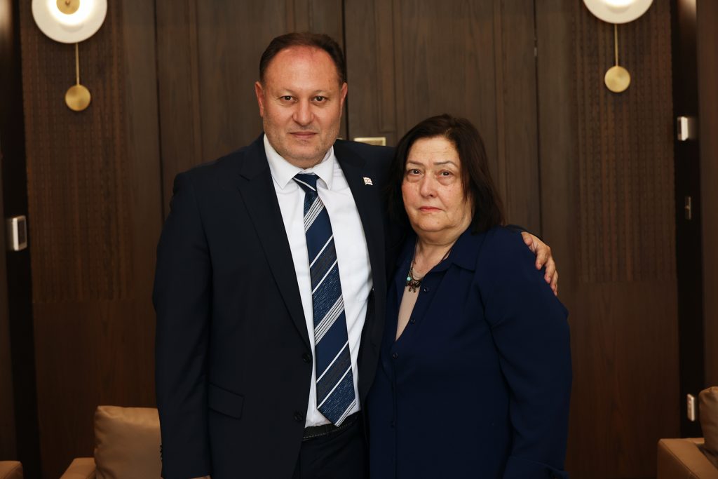 Cumhuriyet Meclisi Başkanı Öztürkler Anneler Günü nedeniyle mesaj yayımladı – BRTK