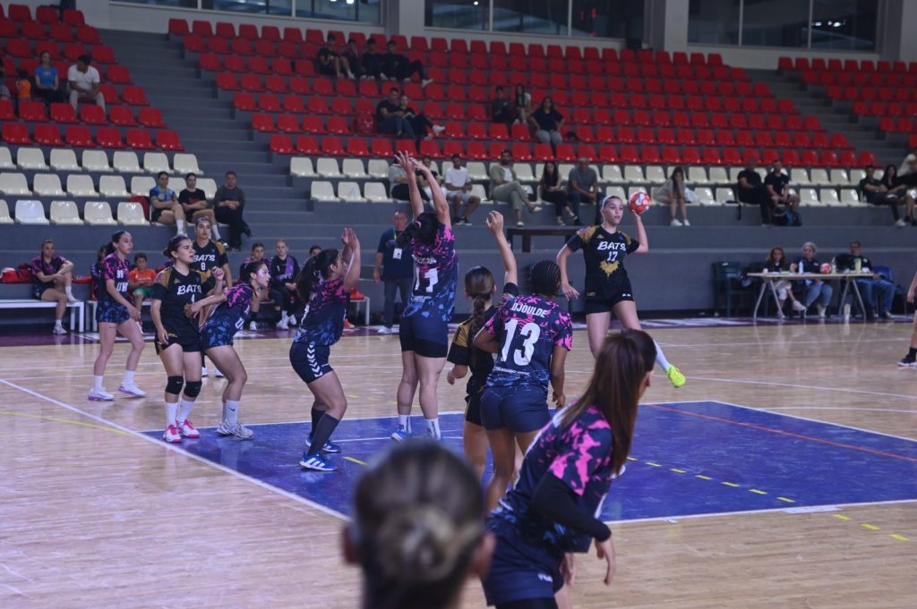 Finalin ilk maçı UKÜ’nün – BRTK