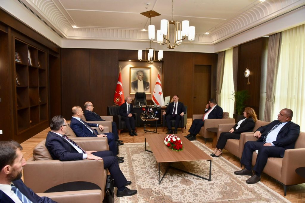 Meclis Başkanı Öztürkler, Mehmet Şimşek’i kabul etti – BRTK