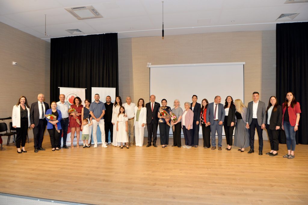 Cumhurbaşkanı Tatar, milli master atlet Ayten Benli’nin belgesel gösterimine katıldı – BRTK