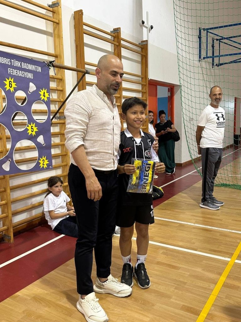 Fenerbahçeliler Derneği’ne katkılarından dolayı teşekkür ederim – BRTK