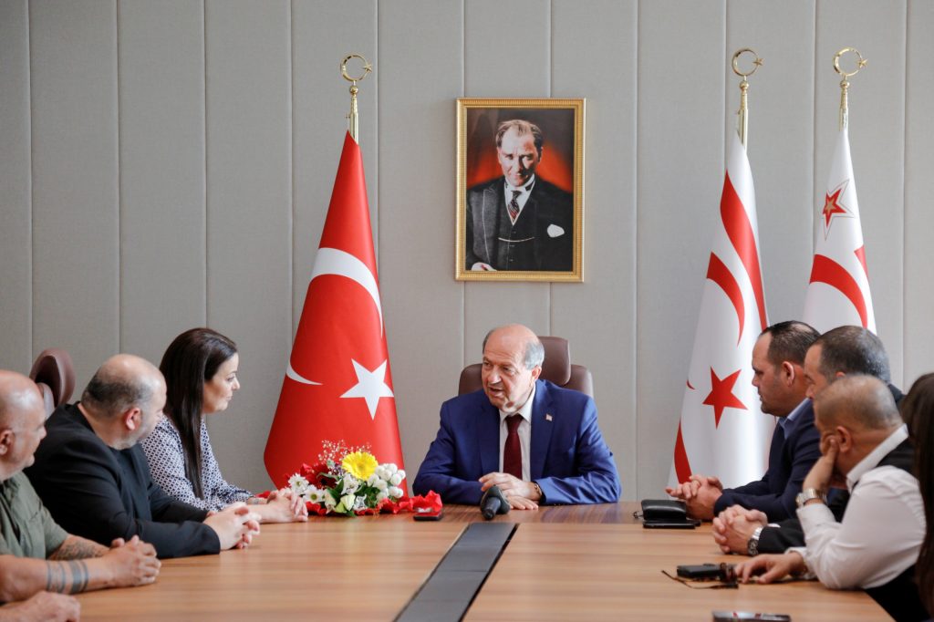 Cumhurbaşkanı Tatar, Gönyeli Spor Kulübü Başkanı Sinem Baştaş ve Yönetim Kurulu’nu kabul etti – BRTK