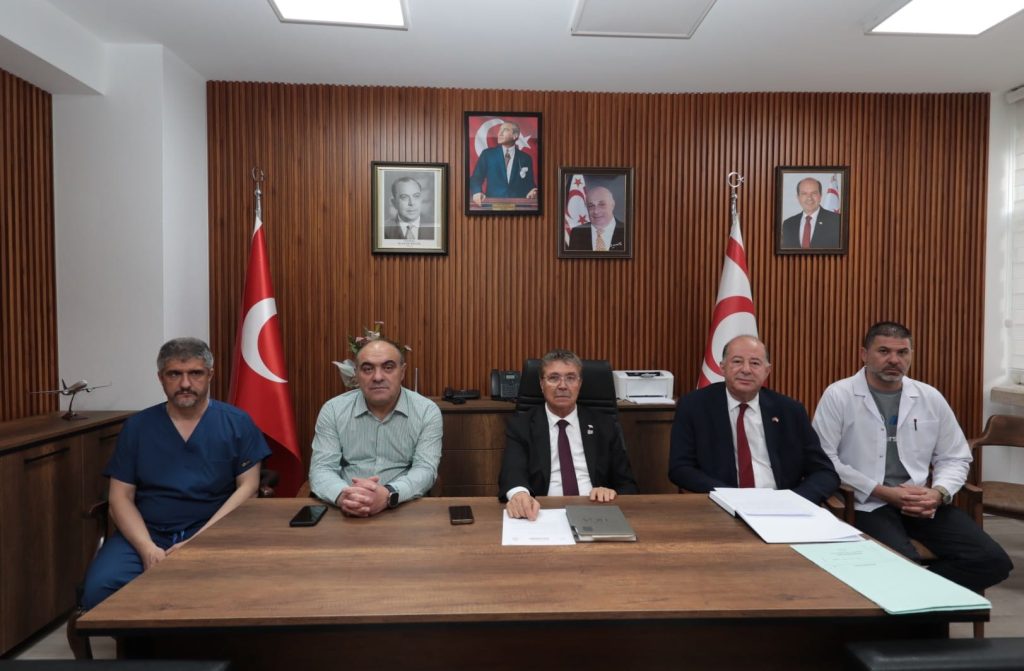 Üstel, TEKNOFEST’te yaralanan vatandaşların sağlık durumu hakkında bilgi aldı – BRTK