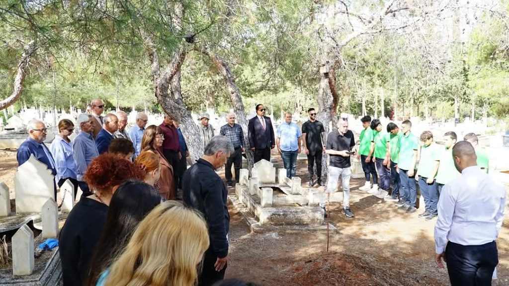 Aziz Fedai için ölüm yıldönümünde Lefke’deki kabri başında tören düzenlendi – BRTK