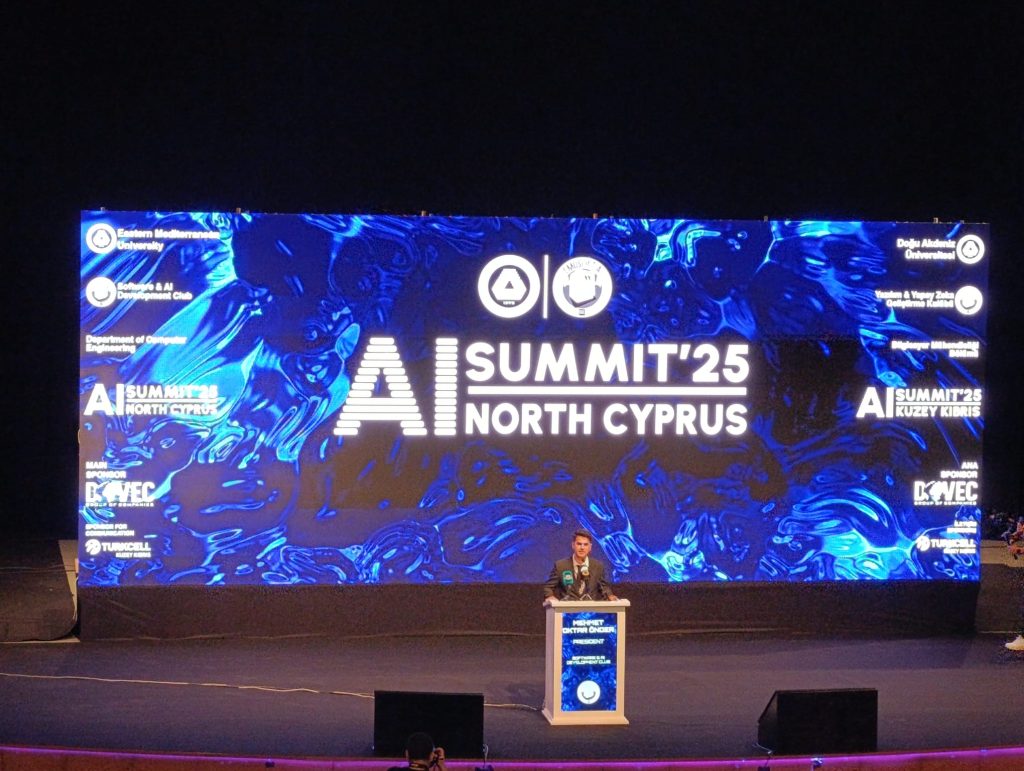 DAÜ ‘Yapay Zeka Zirvesi 25’ yoğun katılımla gerçekleştirildi – BRTK