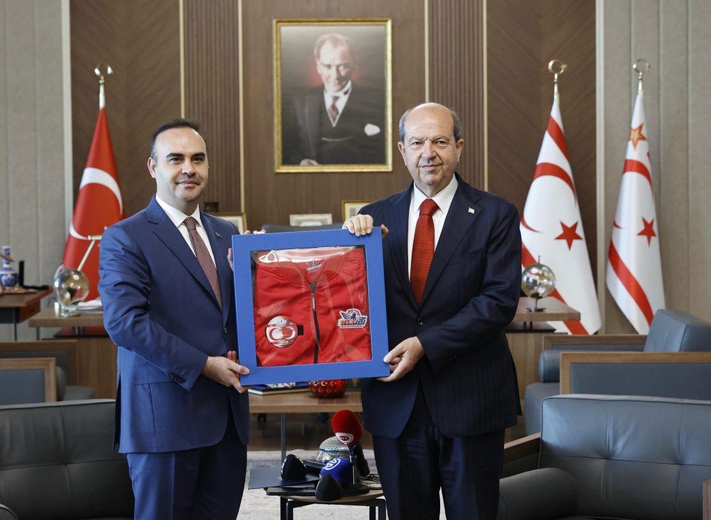 Cumhurbaşkanı Tatar, TC Sanayi ve Teknoloji Bakanı Mehmet Fatih Kacır’ı kabul etti – BRTK