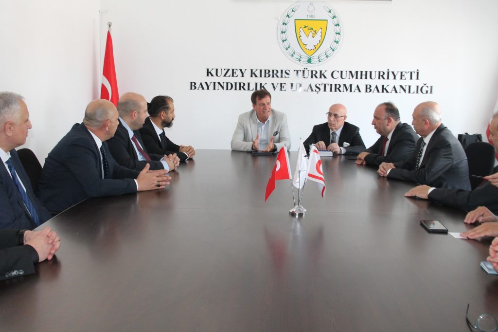 Arıklı, Türk Dünyası Mühendisler ve Mimarlar Birliği heyetini kabul etti – BRTK