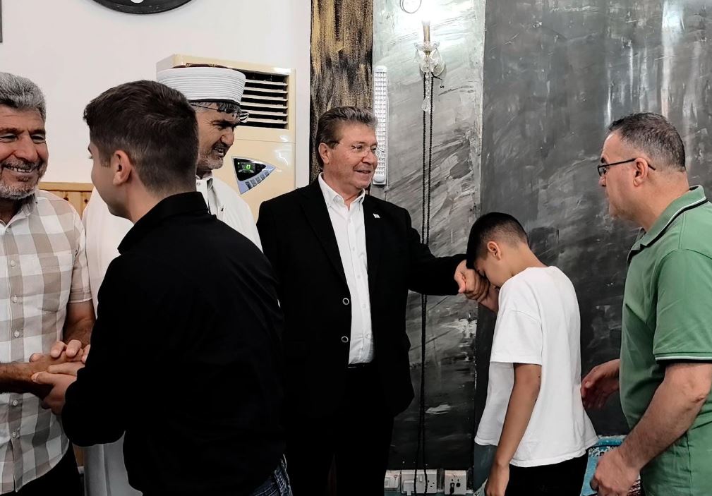 Başbakan Üstel bayram namazını Alsancak’ta kıldı – BRTK