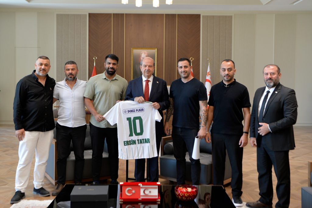 Cumhurbaşkanı Tatar, Gençlik Gücü Spor Kulübü yönetimini kabul etti – BRTK