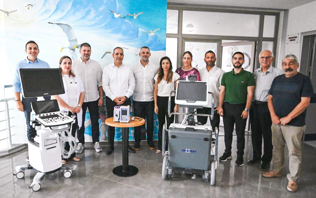 Ülker Lefkoşa Maratonu’nden elde edilen gelirle alınan cihazlar Onkoloji Servisi’ne teslim edildi – BRTK