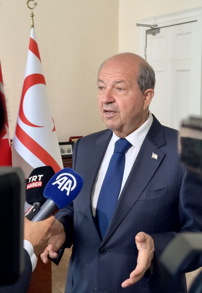 Cumhurbaşkanı Tatar, KKTC’ye direkt uçuşlara engel olunmaması gerektiğini söyledi – BRTK